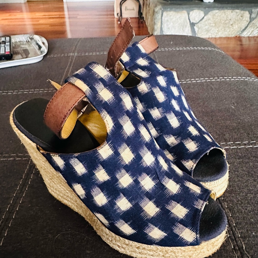 Stylish Blue Checkered Wedge Sandals with Brown Straps